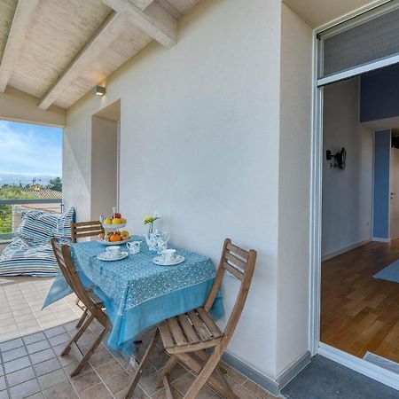 La Casa Degli Ulivi Appartamento In Villa Con Patio Quartu SantʼElena Екстериор снимка