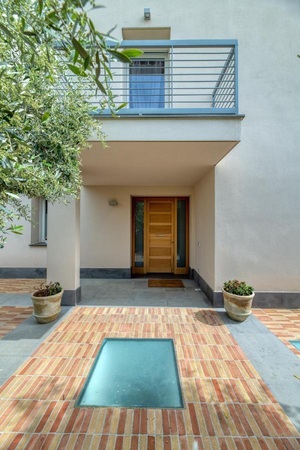 La Casa Degli Ulivi Appartamento In Villa Con Patio Quartu SantʼElena Екстериор снимка